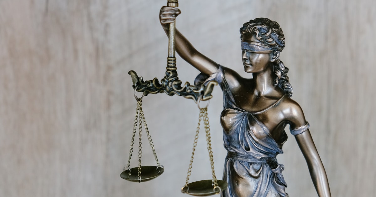 Balance de justice symbolisant le droit à la réparation