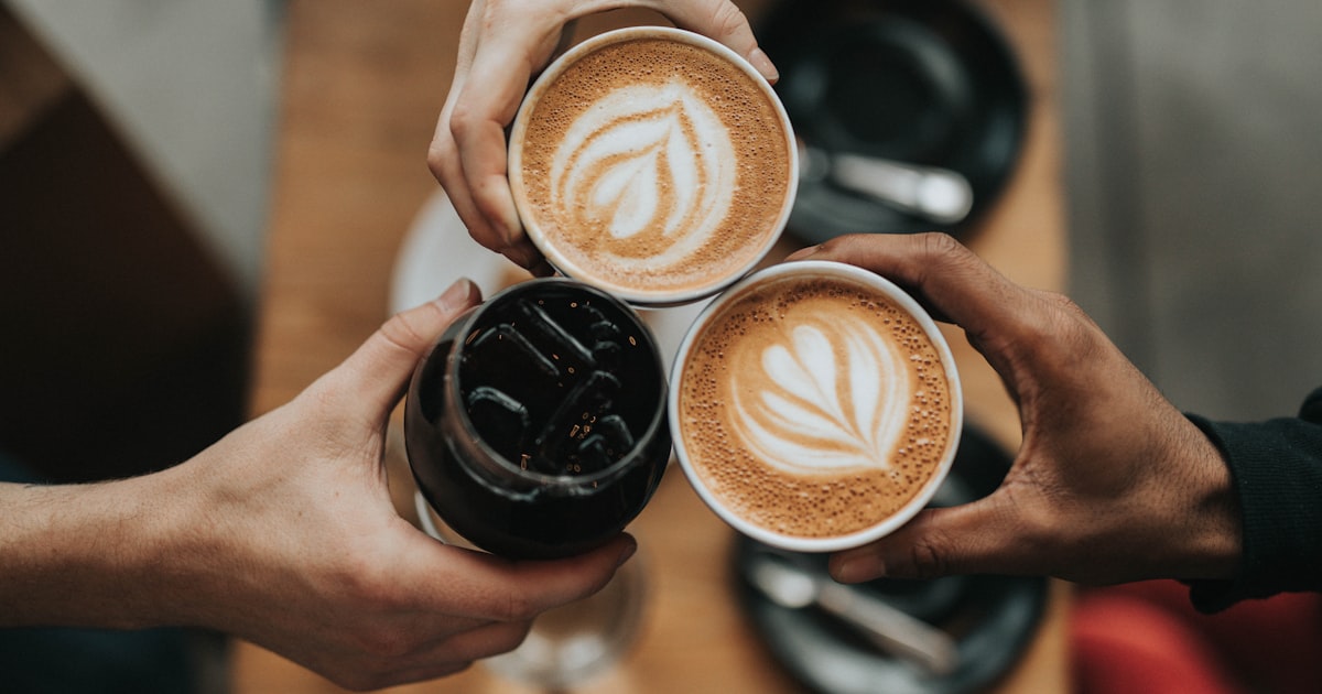 Machine à café expresso automatique dans une cuisine